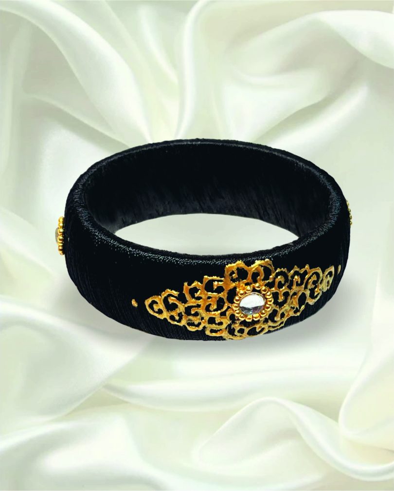 sabis Thread Bangle with handdrawn Designs - Image 9