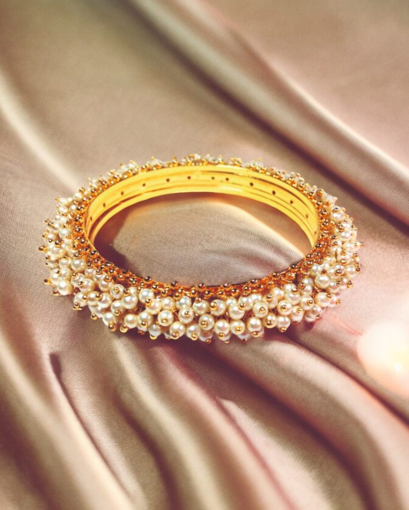 White Sugar bead bangle - Image 3