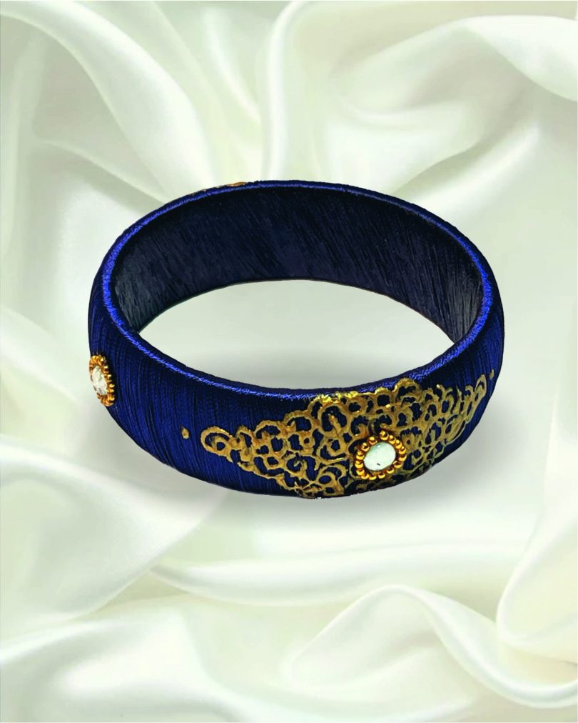 sabis Thread Bangle with handdrawn Designs - Image 3