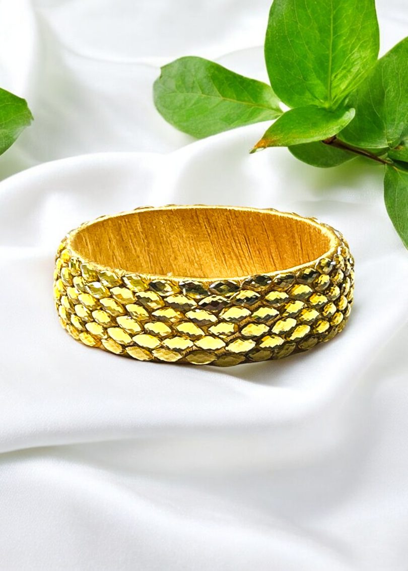 Golden Kundhan stone Bangle (2cm width) - Image 4